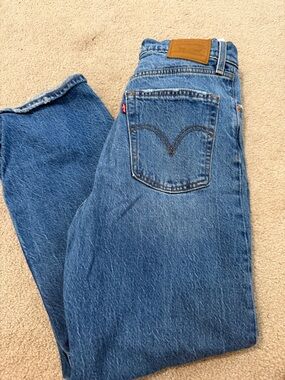 Levis Ribcage Straight Ankle Jeans